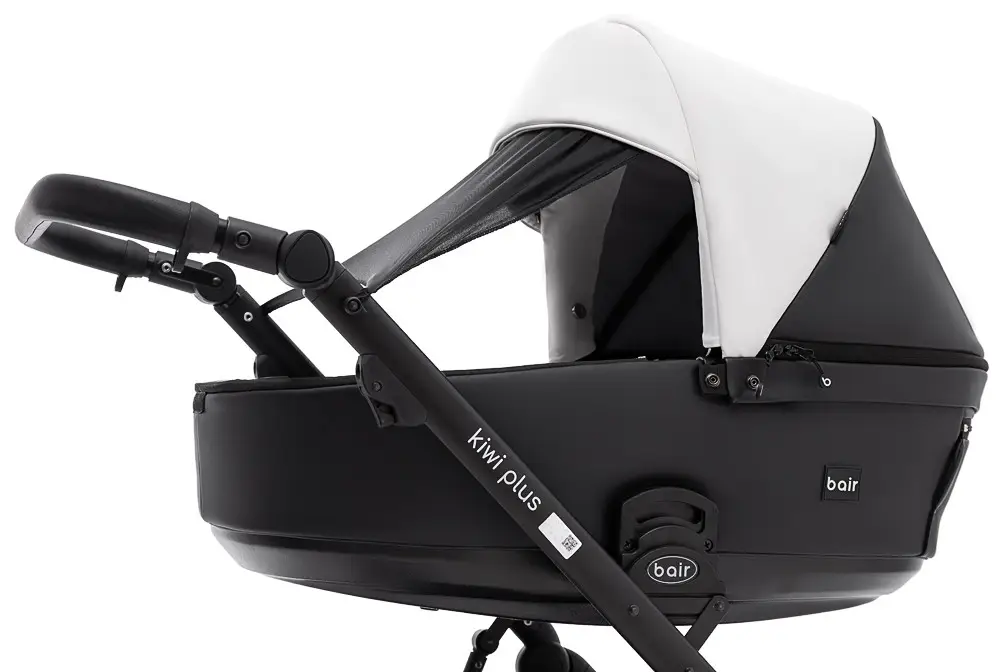 Коляска 2 в 1 Bair Kiwi Plus ECO BKP-51/15 белый/черный